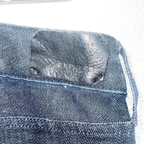 Express Jeans Stella Bootcut Low To MidRise Dark Wash Jeans - Picture 8 of 11